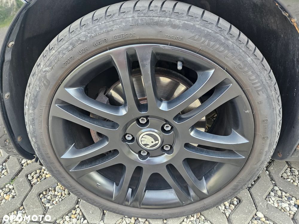 Skoda Superb 2.0 TDI DSG Elegance - 11