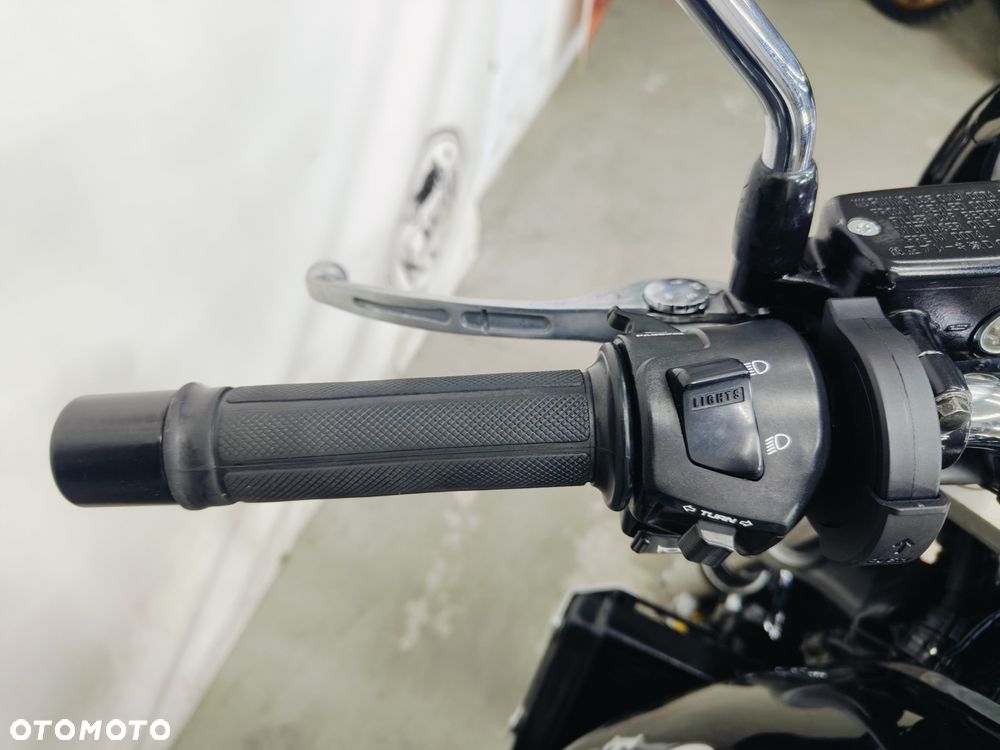 Honda CB - 15