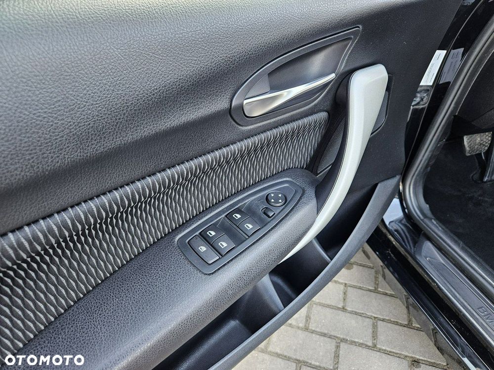 BMW Seria 1 116i Sport Line - 22