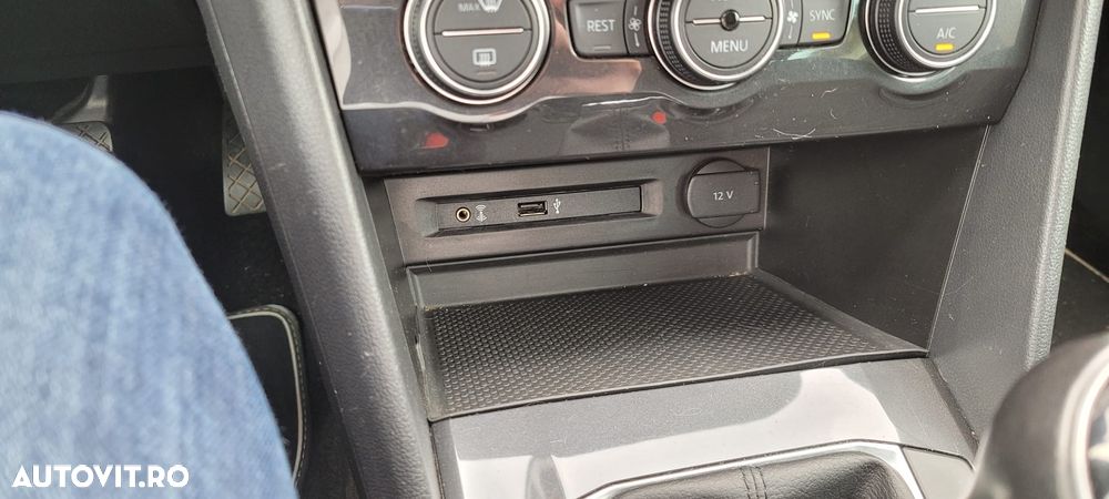 Volkswagen Tiguan - 15