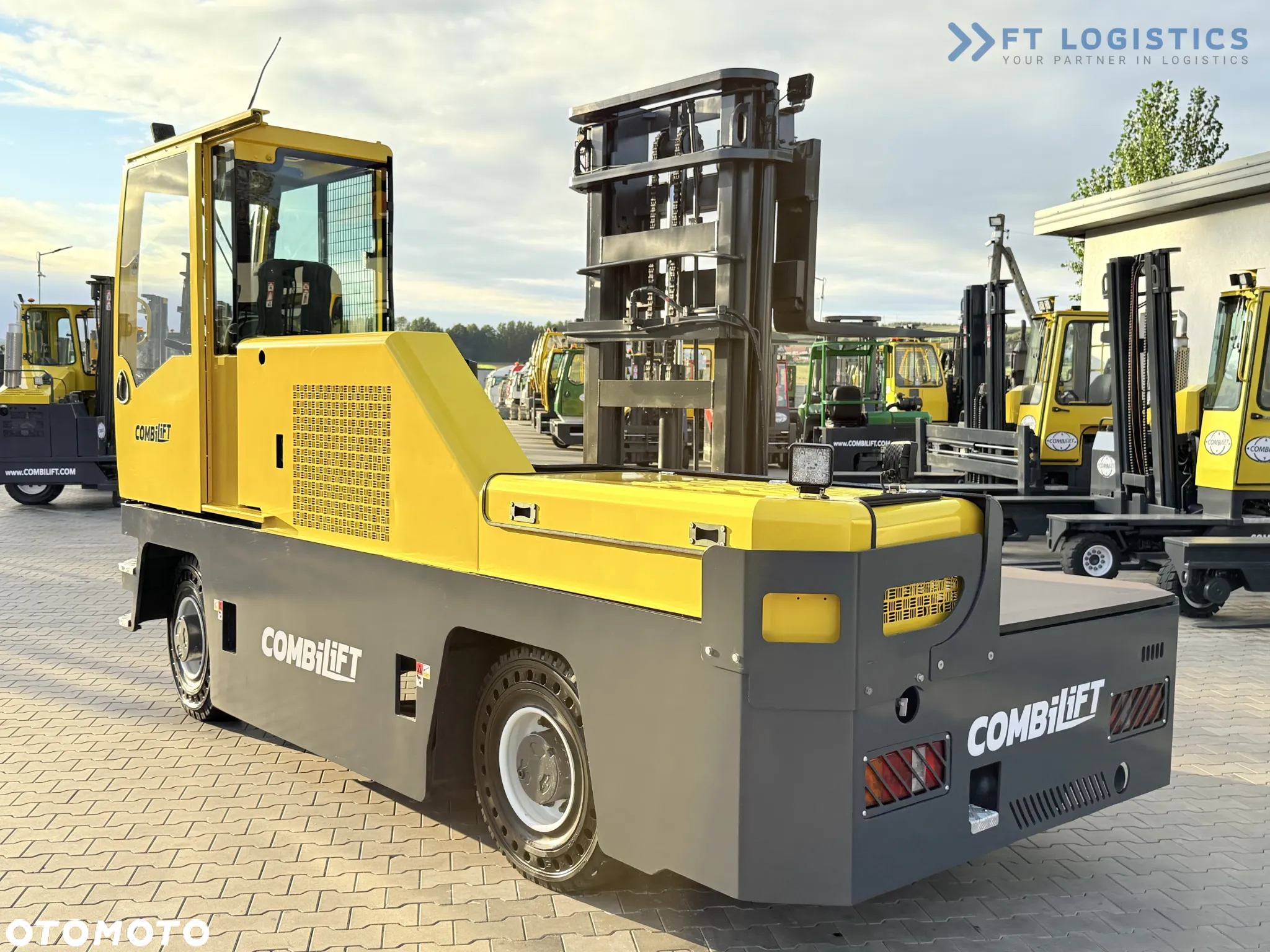 Combilift WÓZEK BOCZNY / C5000FSL / DIESEL / DUPLEX 4100MM /JEDYNE 2573 MOTOGODZIN / PEŁNA KABINA / STAN IDEALNY / NOWE OPONY / Szeroka oferta wózków czterokierunkowych i bocznych, dopasowanych do różnorodnych potrzeb i zastosowań - 26