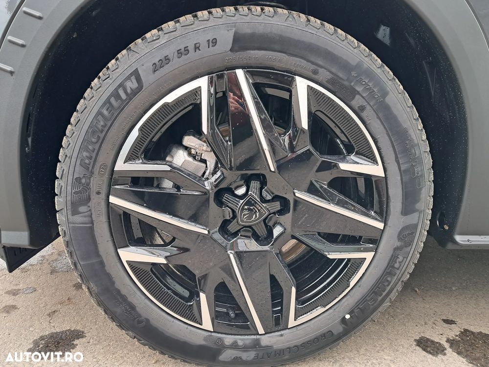 Peugeot 5008 Hybrid 145 e-DSC6 GT - 9