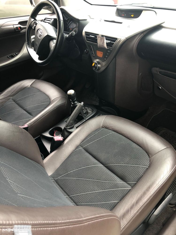 Toyota iQ 1.33 VVT-i - 7