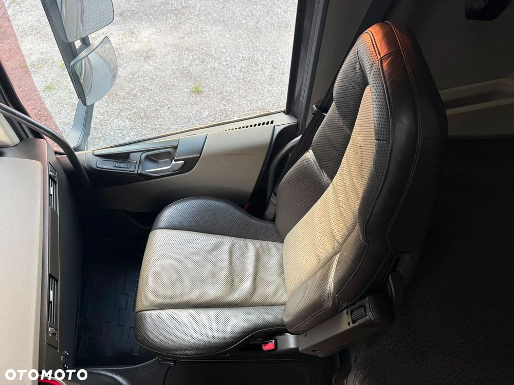 Volvo FH/500/EURO6/SKÓRY/NAVI/XENON/SPROWADZONY Z DE - 29