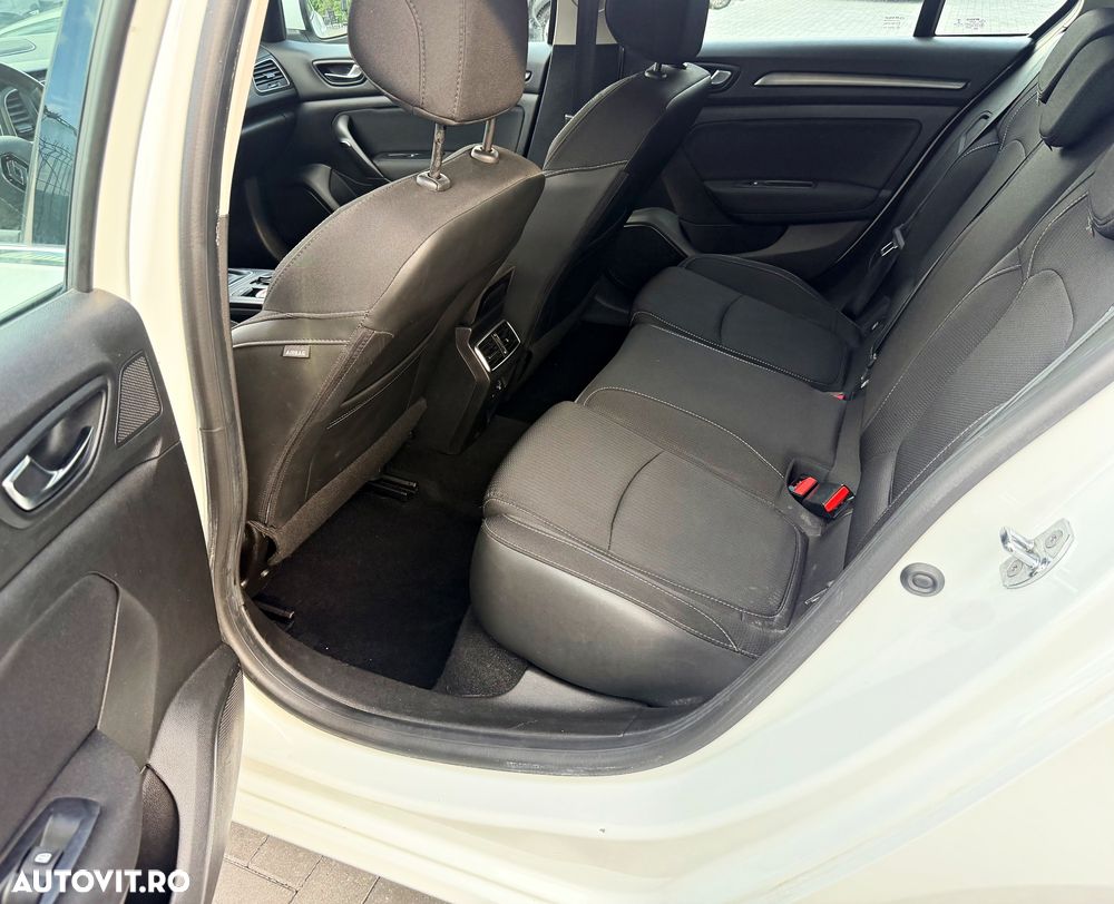 Renault Megane - 18