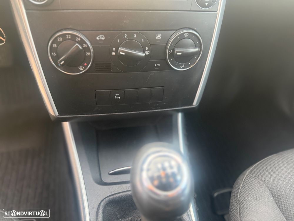 Mercedes-Benz B 180 CDi - 18