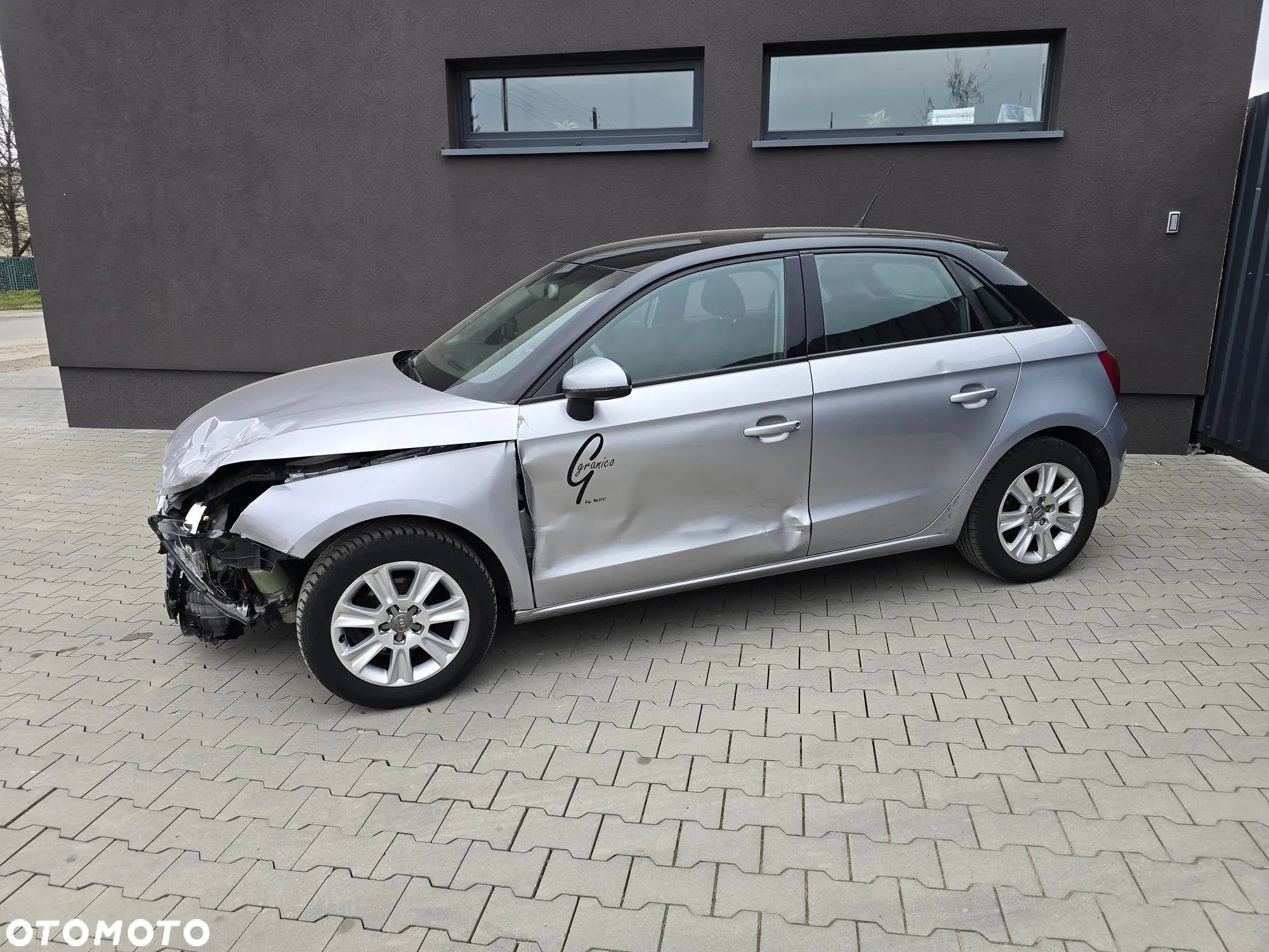 Audi A1 1.6 TDI Sportback Attraction - 8