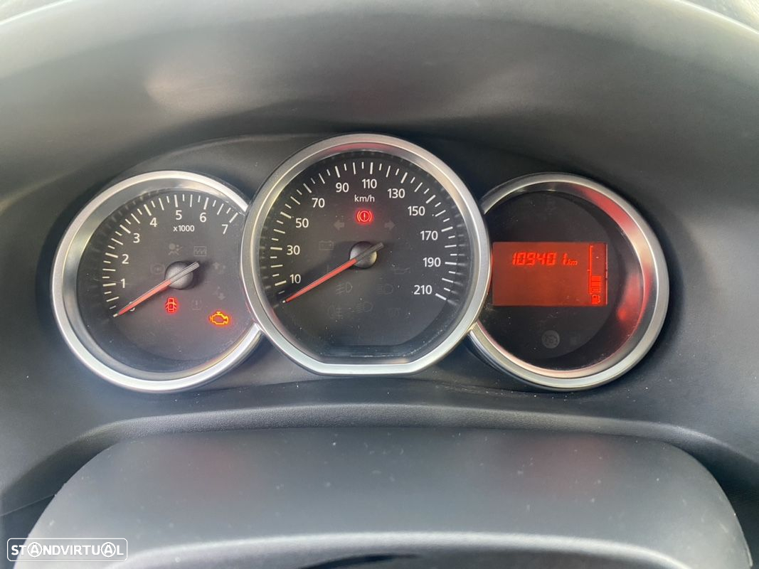 Dacia Sandero - 11