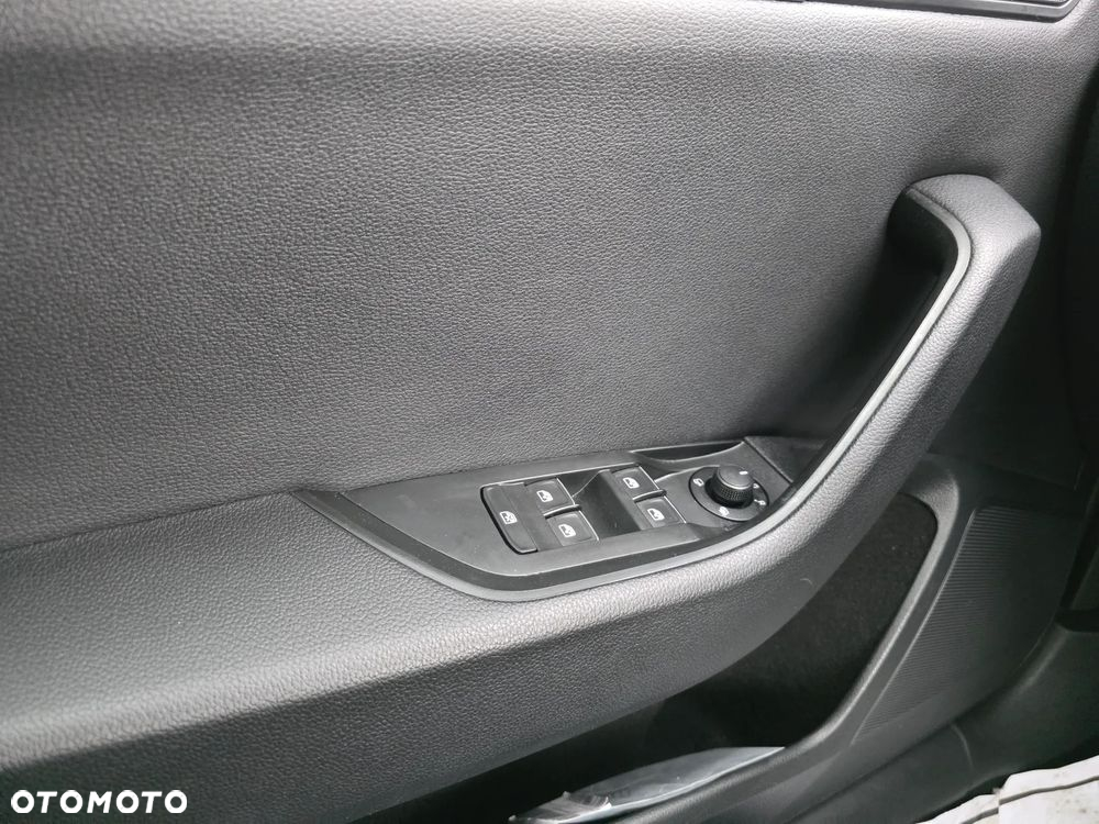 Skoda Superb 2.0 TDI Active DSG - 22