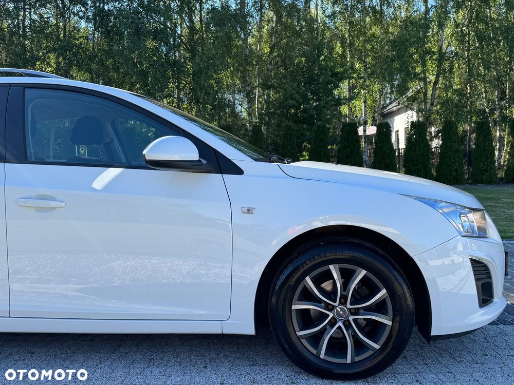 Chevrolet Cruze 1.8 LTZ - 25