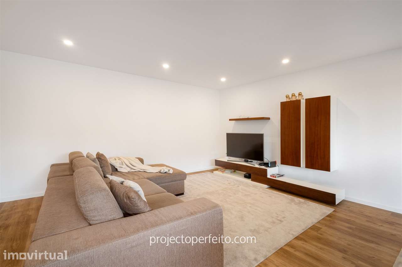 Apartamento T3 Venda em Silvalde,Espinho - Grande imagem: 2/23