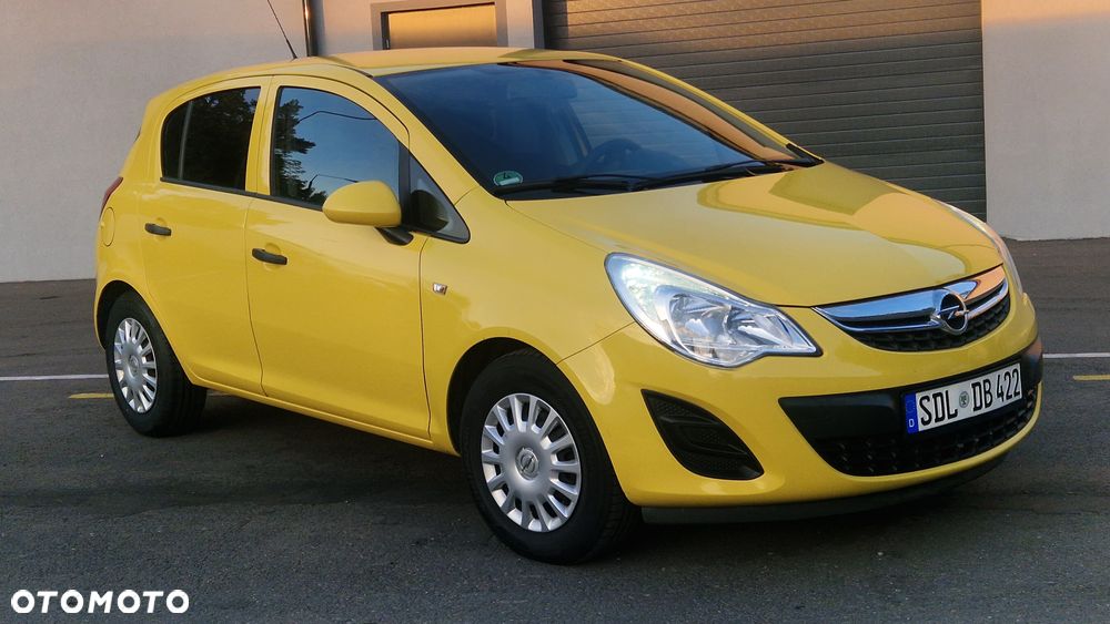 Opel Corsa 1.2 16V Color Edition - 1