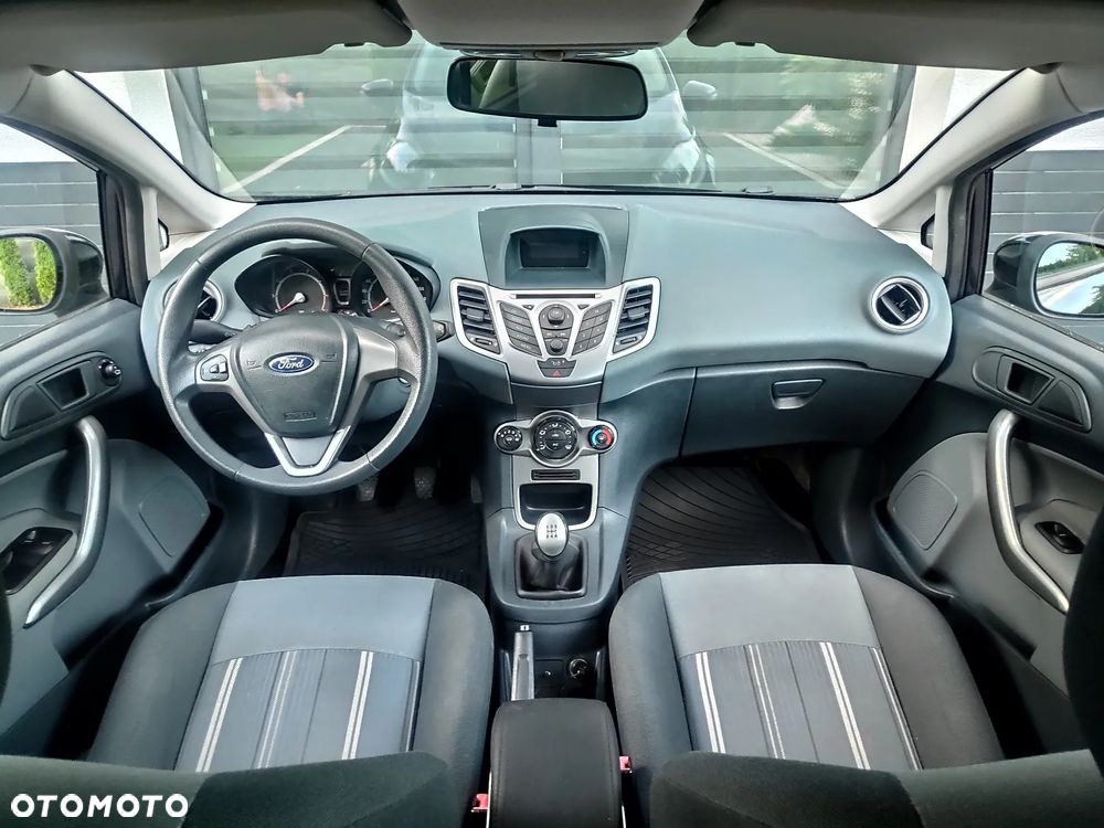 Ford Fiesta - 8