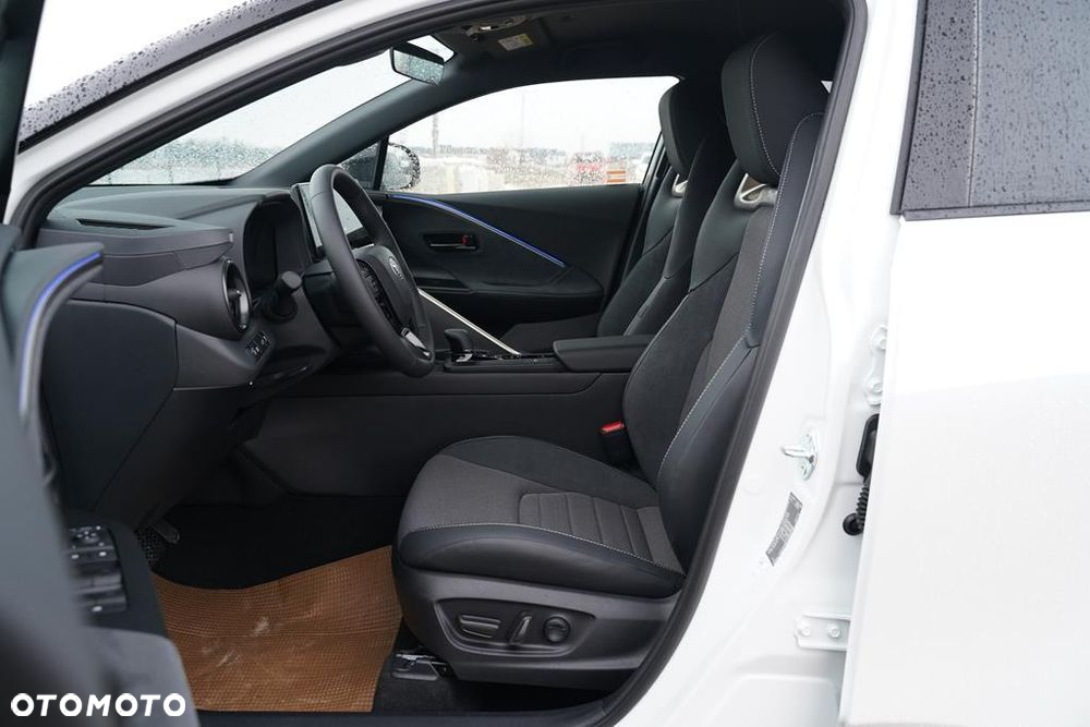 Toyota C-HR 2.0 Hybrid Dynamic Force Executive - 11