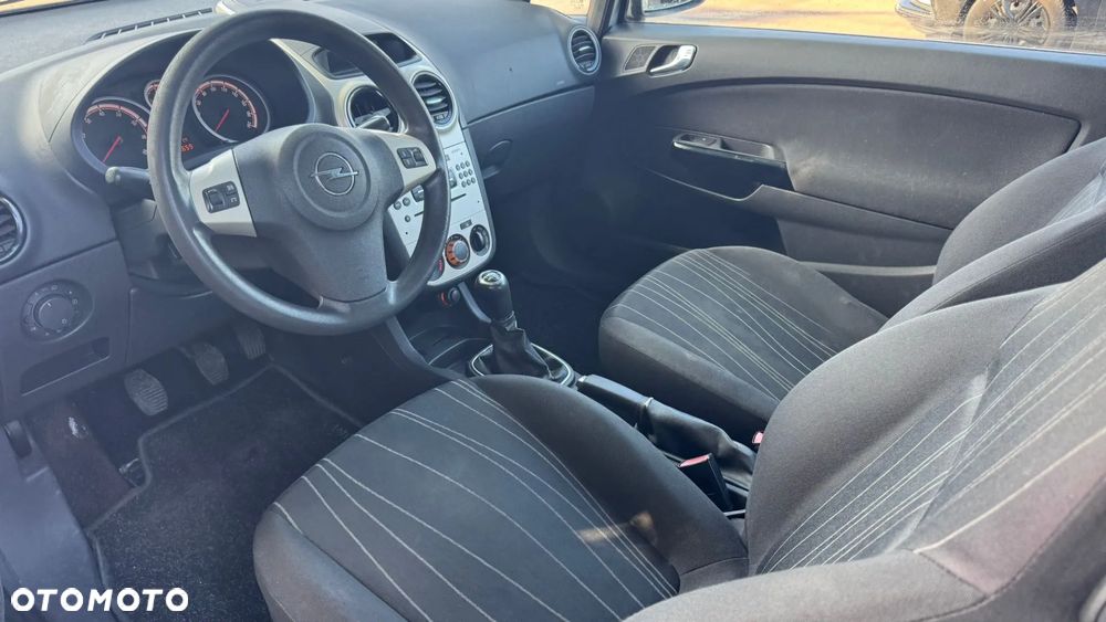 Opel Corsa 1.0 12V Essentia - 9