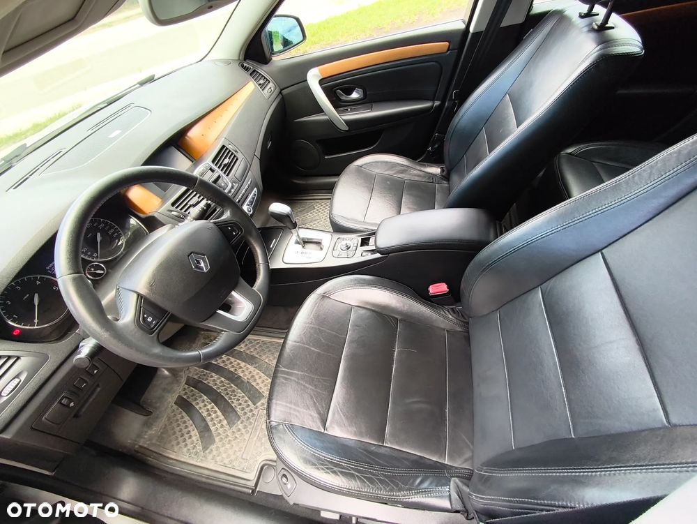 Renault Laguna dCi 150 FAP GT - 18