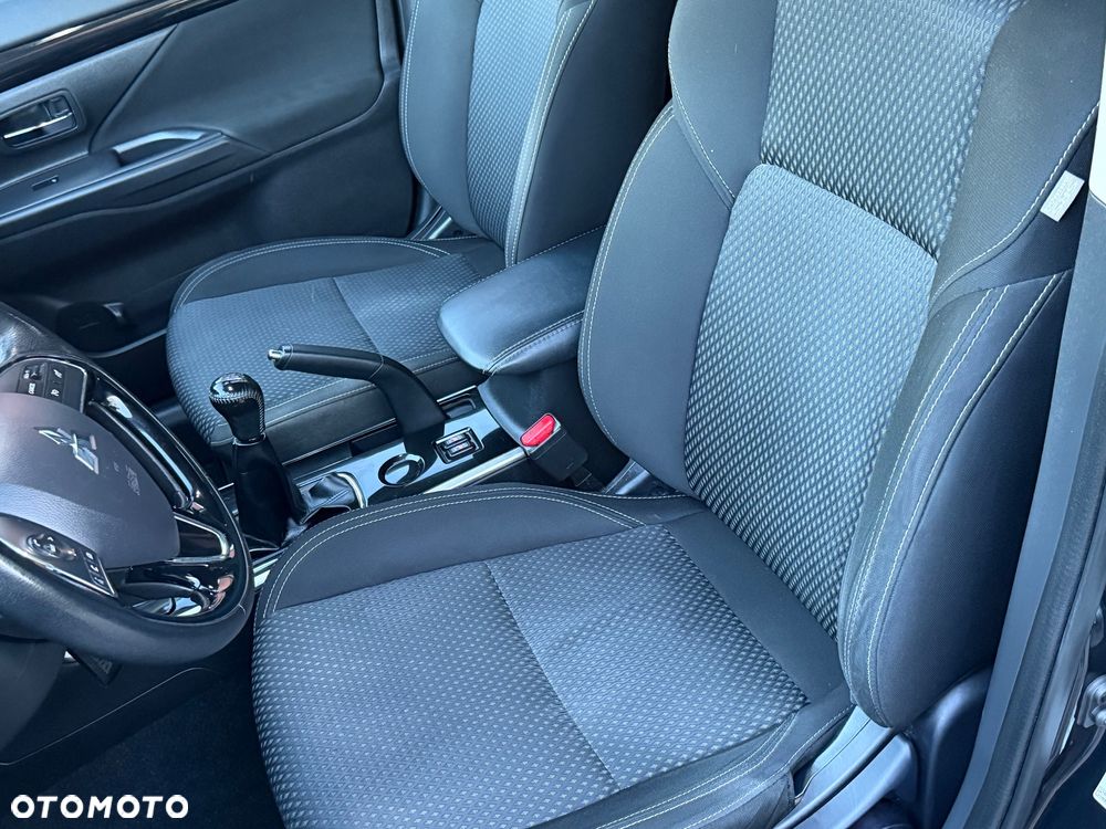 Mitsubishi Outlander 2.0 2WD Diamant - 17