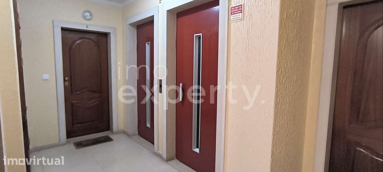 Apartamento T2 c/elevador e parqueamento em Cavaleira, Mem Martins - Grande imagem: 2/15