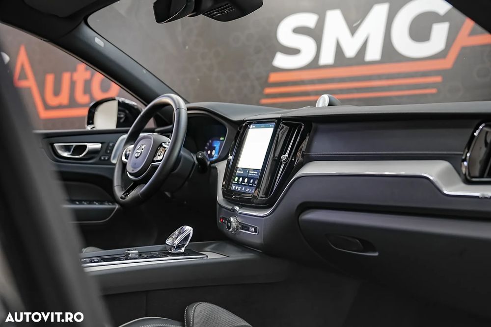 Volvo XC 60 B4 D AWD Ultimate Dark - 16