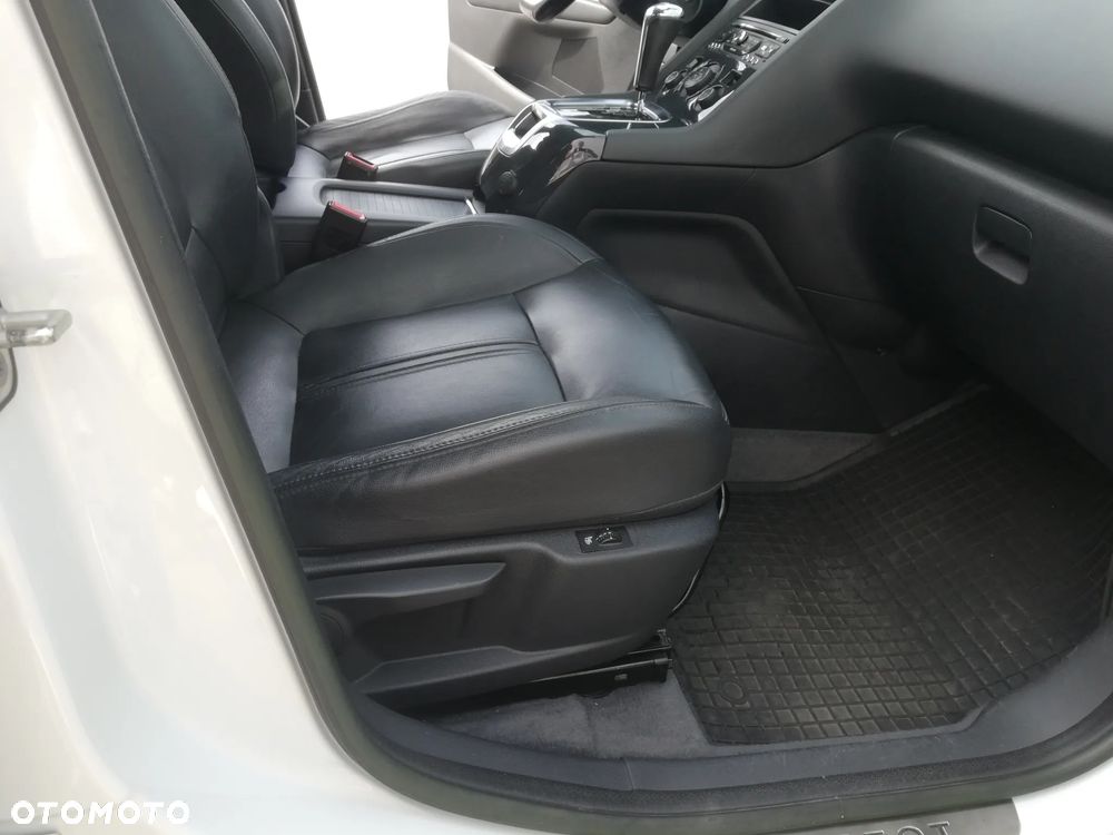 Peugeot 5008 - 13