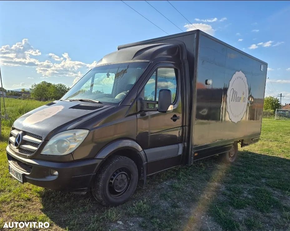 Mercedes-Benz Sprinter - 10
