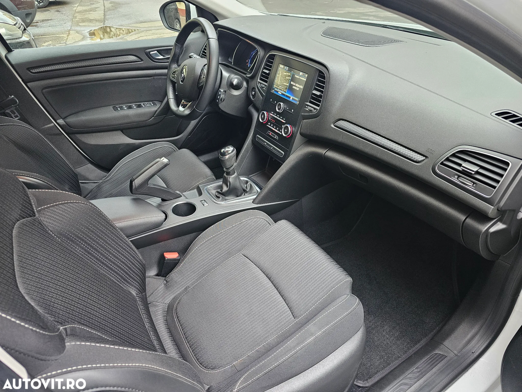 Renault Megane Grandtour BLUE dCi 115 BUSINESS EDITION - 12