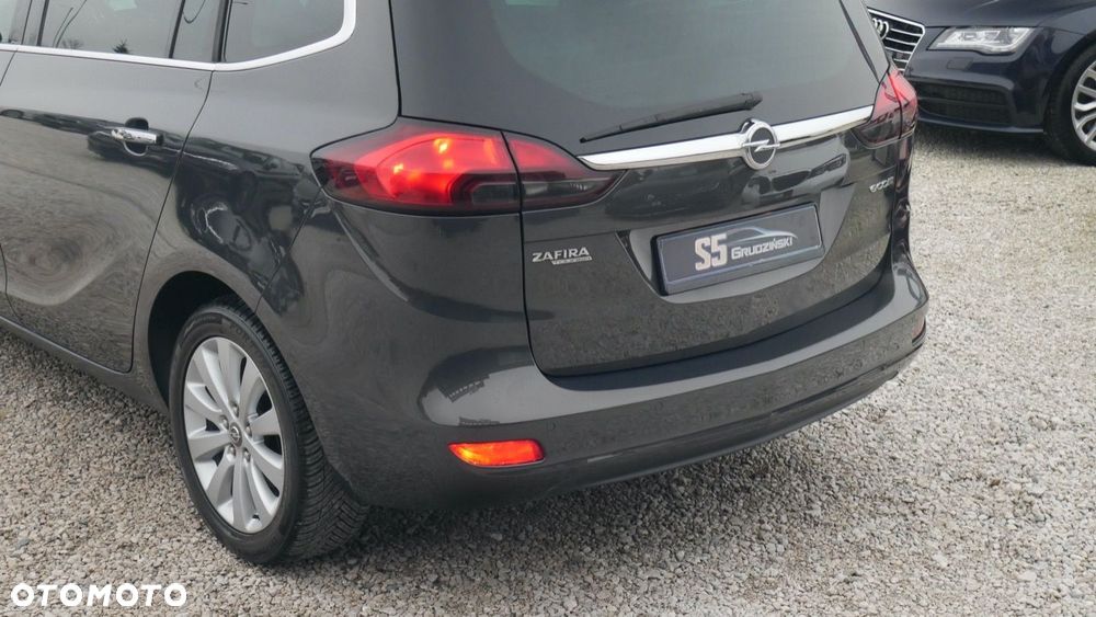 Opel Zafira - 18