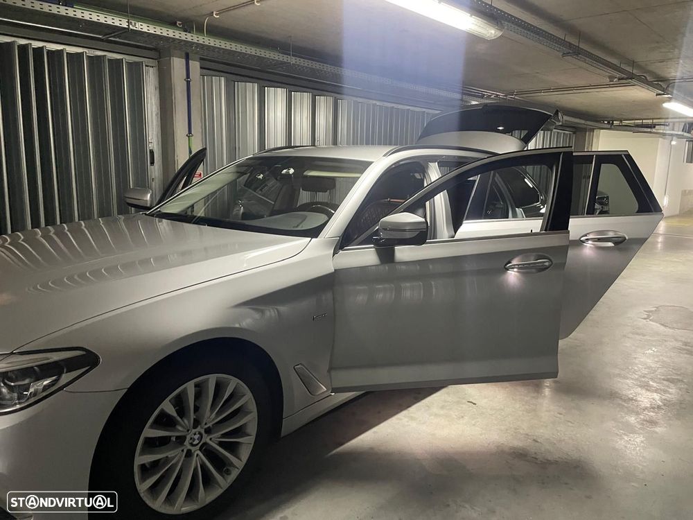 BMW 520 d xDrive Line Luxury Auto - 1
