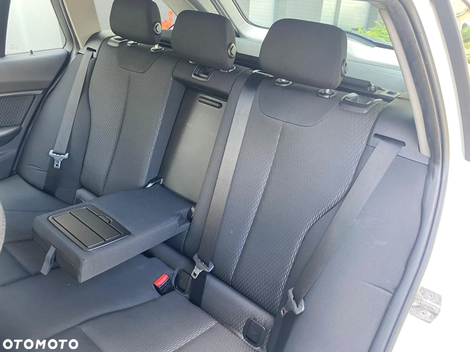 BMW Seria 3 320d Luxury Line - 26