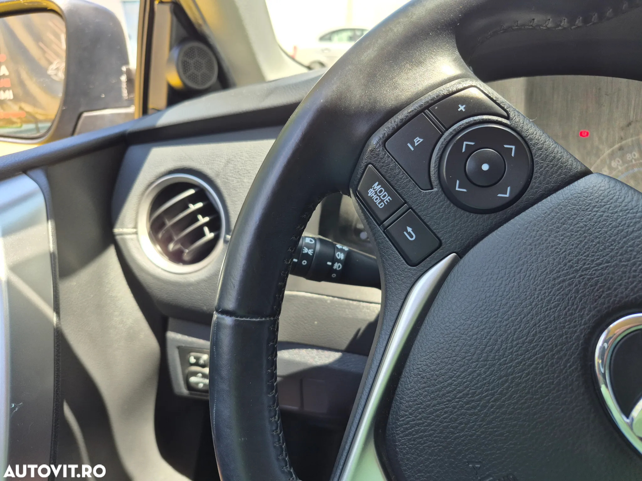 Toyota Auris 1.8 L VVT-i TS Hybrid Luna - 18