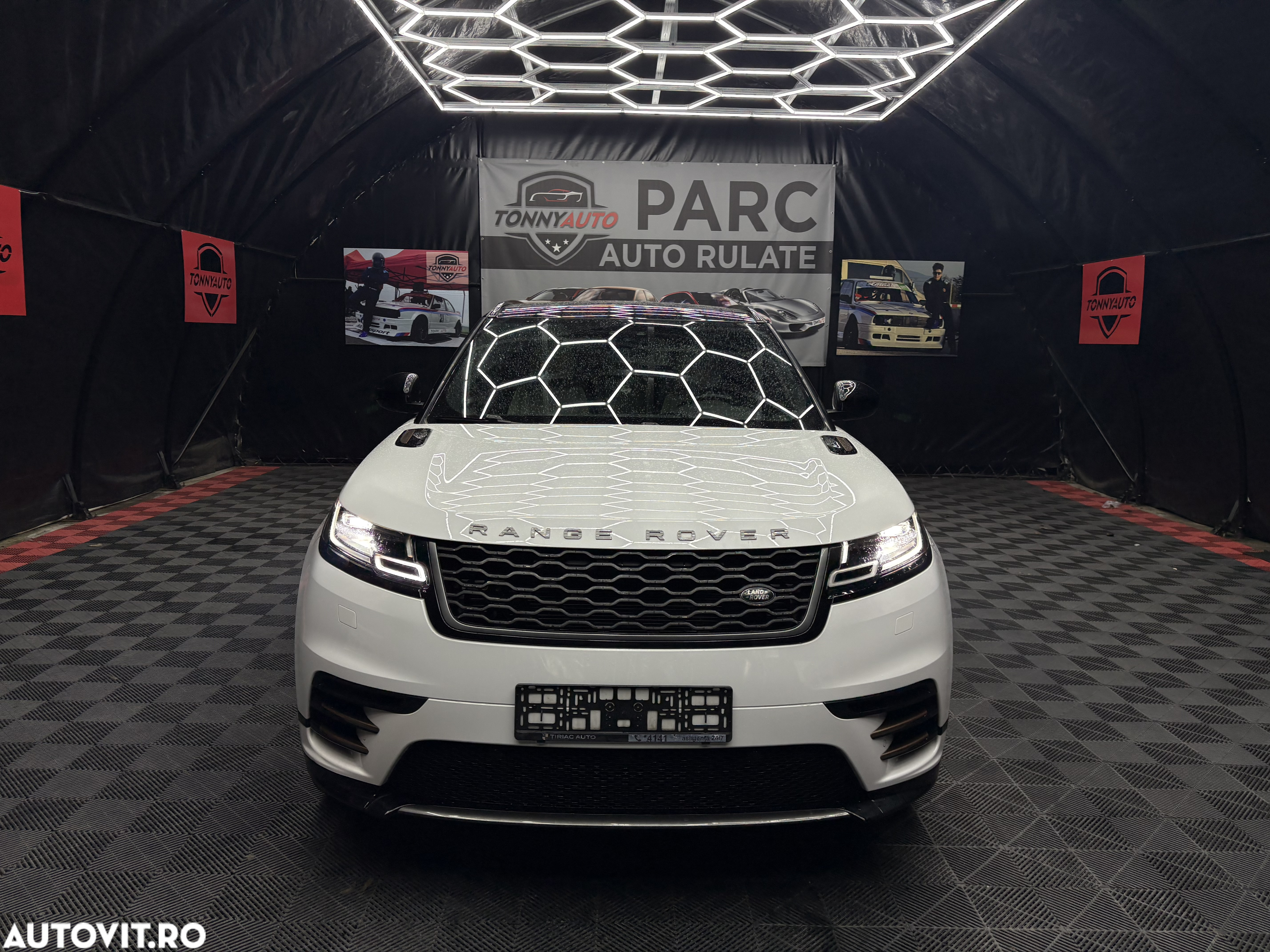 Land Rover Range Rover Velar 3.0 R-Dynamic S - 3