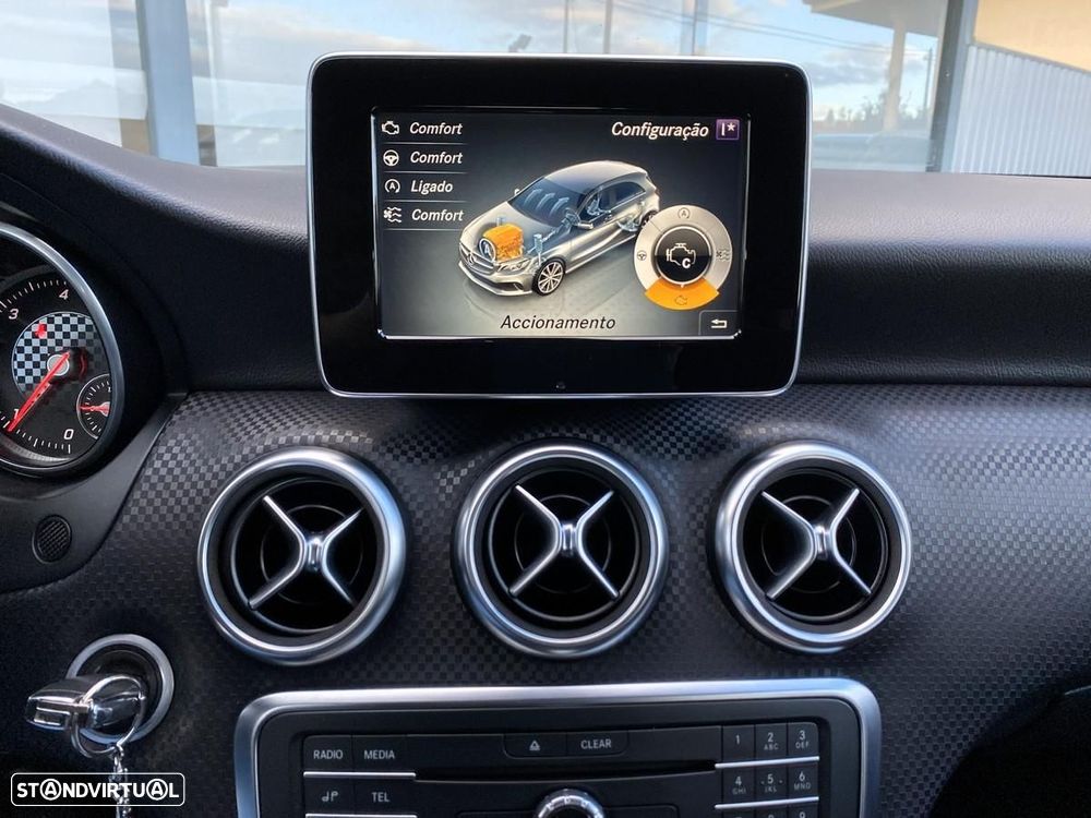 Mercedes-Benz A 180 d Urban - 12