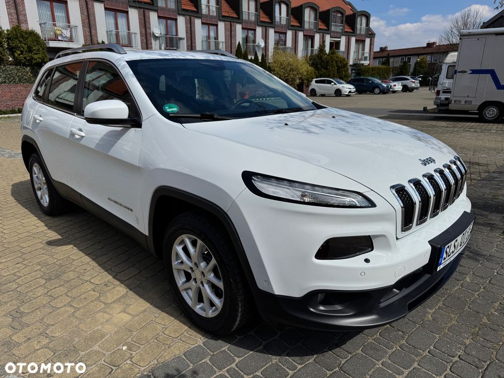 Jeep Cherokee - 23