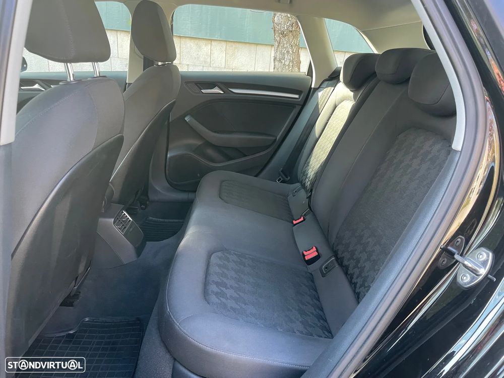 Audi A3 Sportback 1.6 TDI - 11