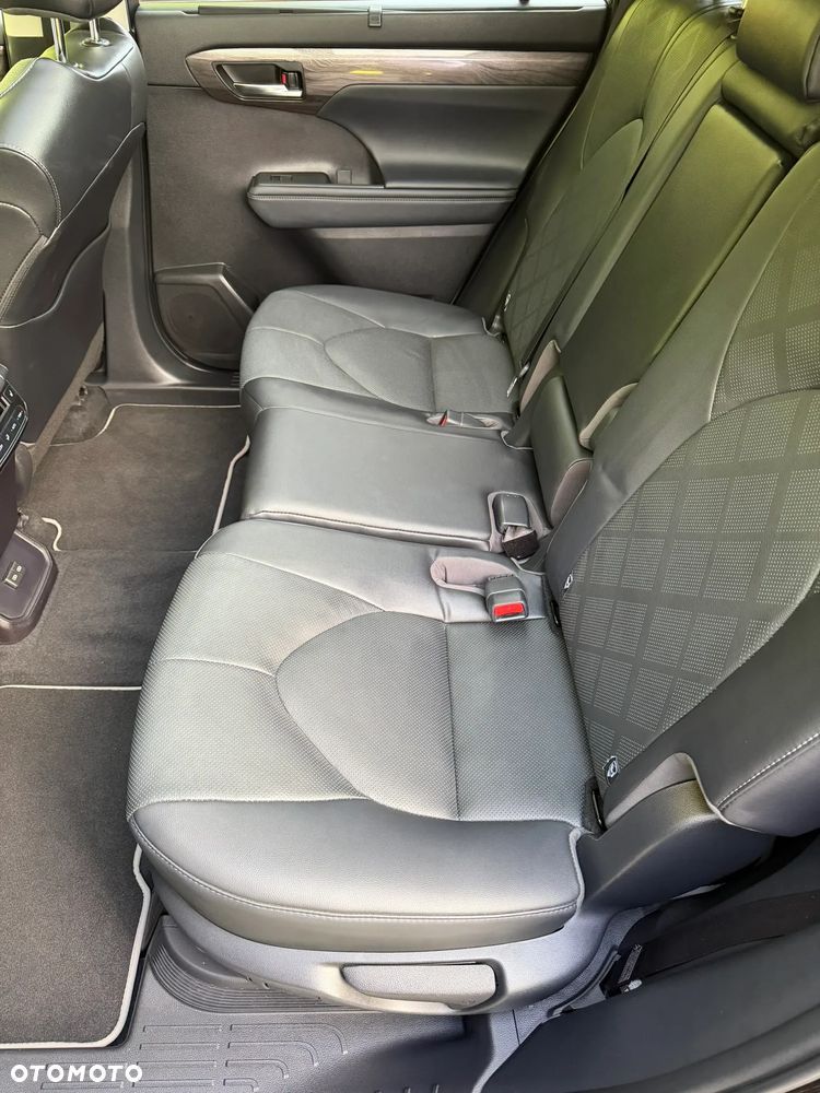 Toyota Highlander 2.5 Hybrid Executive - 14