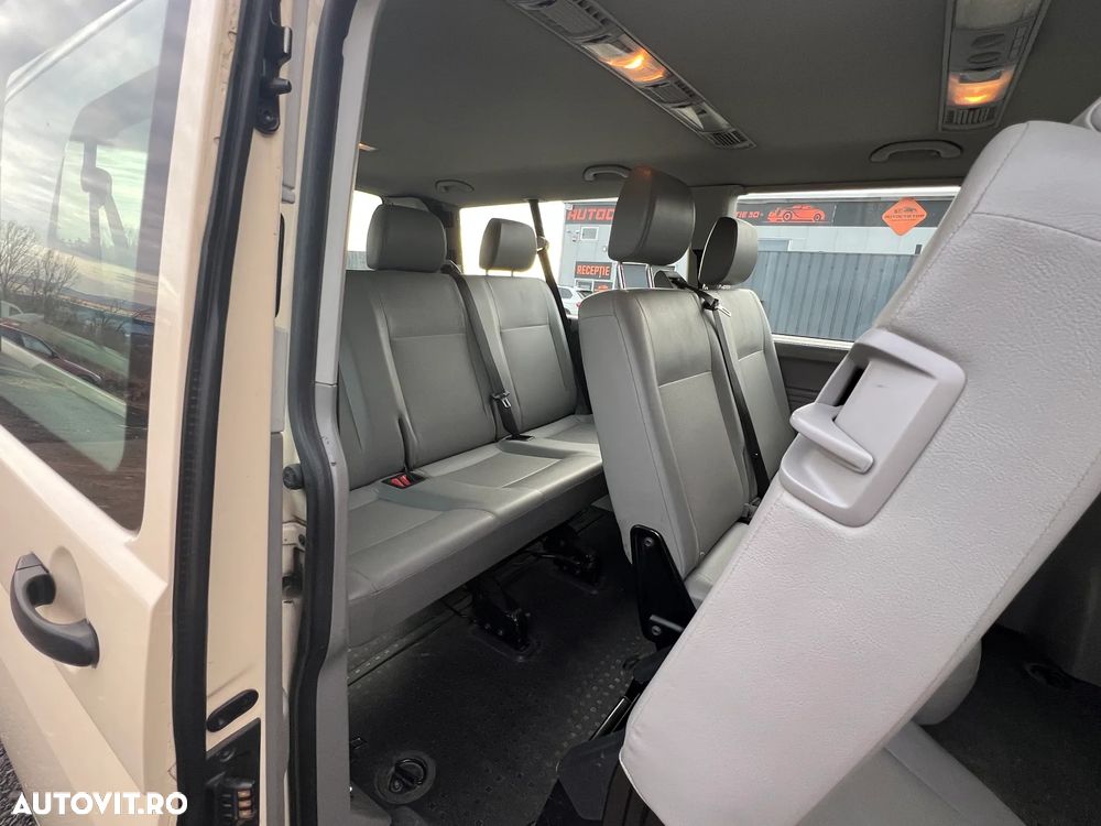 Volkswagen Caravelle - 6