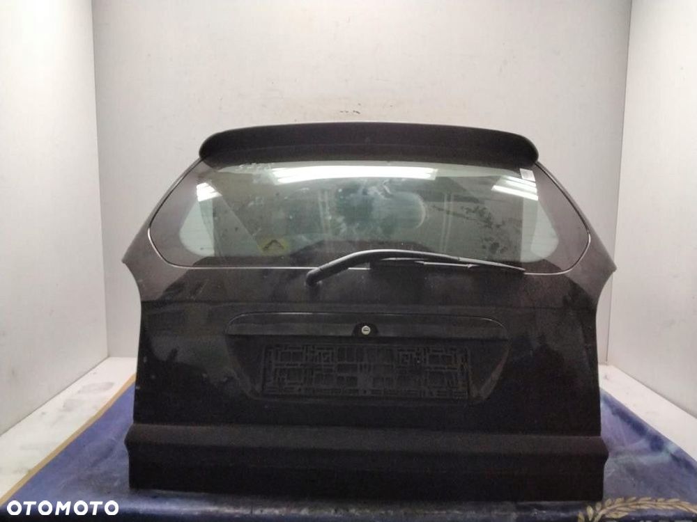 opel zafira a tylna klapa - 1