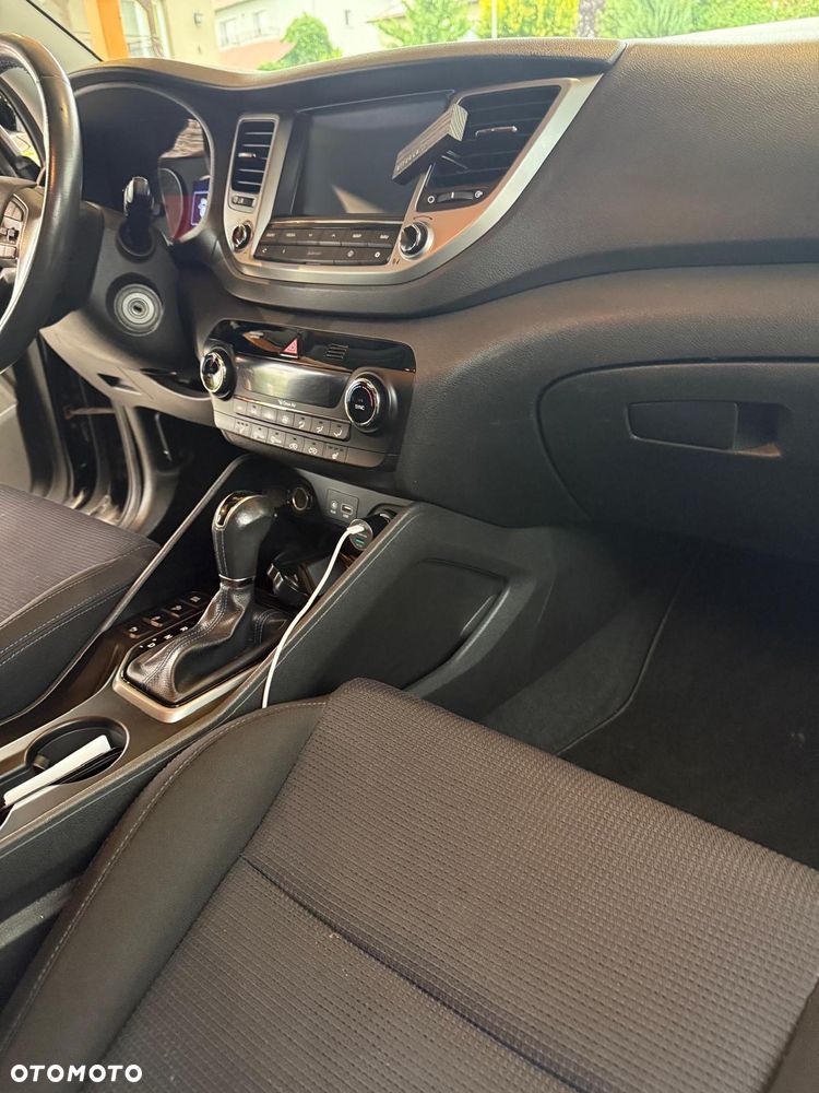 Hyundai Tucson 1.7 CRDI BlueDrive GO Plus 2WD DCT - 16