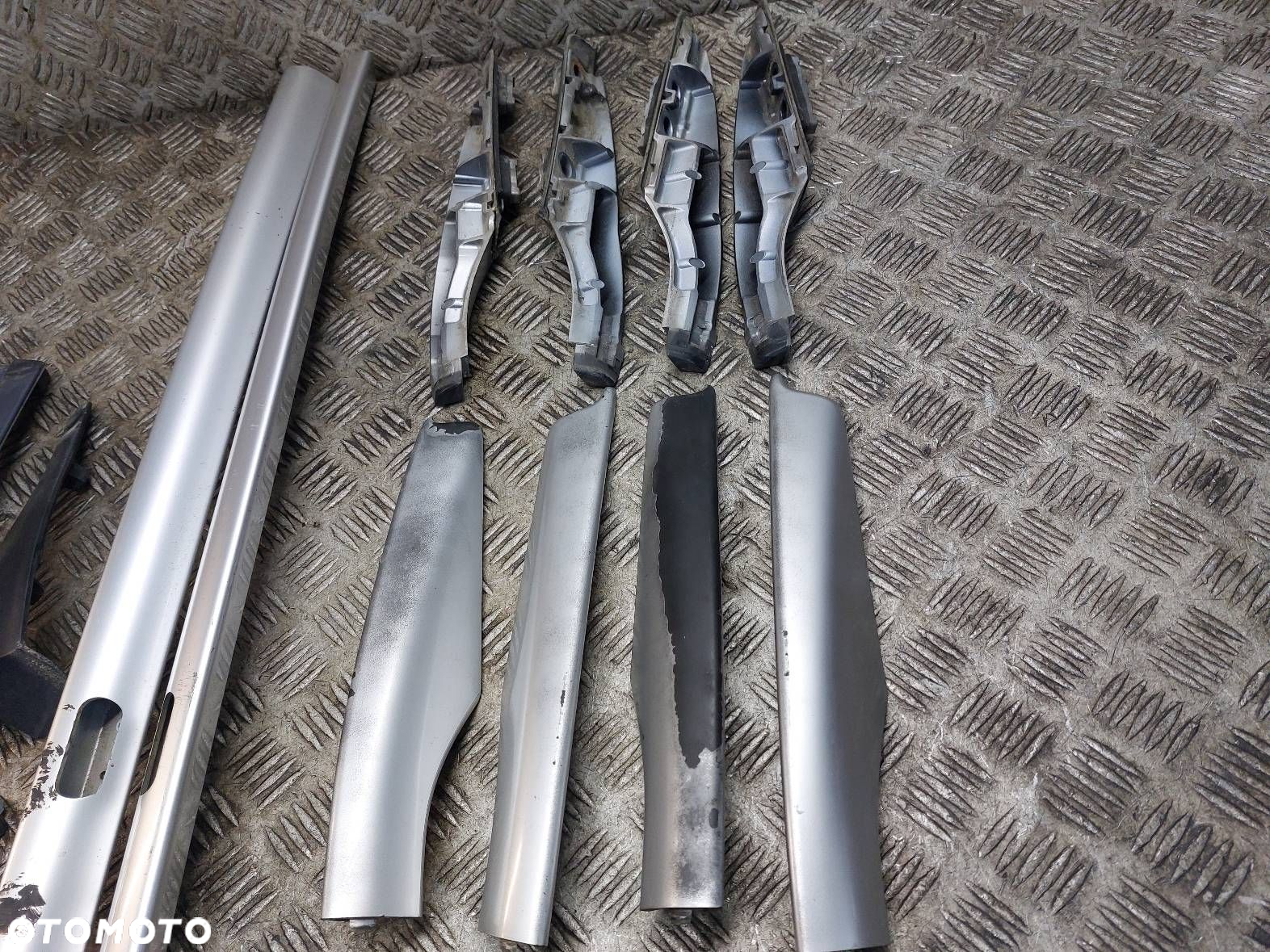 LISTWA DACHOWA RELING RELINGI KOMPLET HONDA FR-V I 2.0 16V - 6