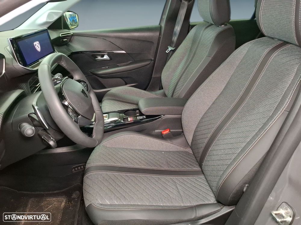 Peugeot 208 1.2 Hybrid Allure e-DCS6 - 11