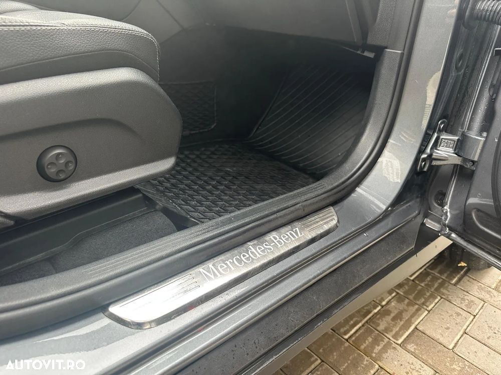 Mercedes-Benz GLC 300 4MATIC - 12