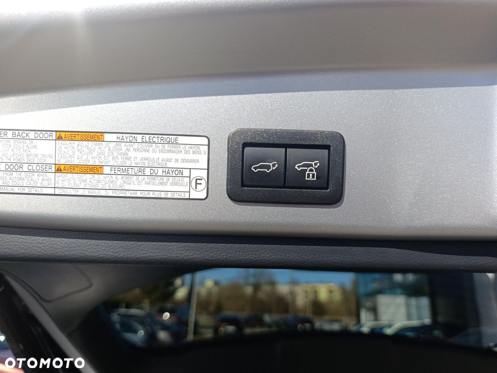 Toyota Corolla Cross 2.0 Hybrid Executive - 16