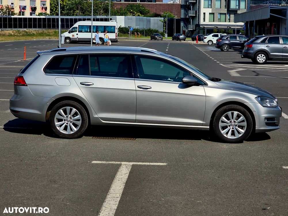 Volkswagen Golf - 20
