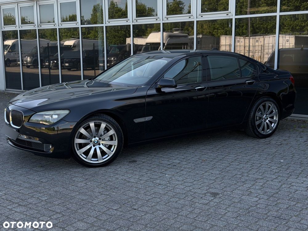 BMW Seria 7 730d - 32