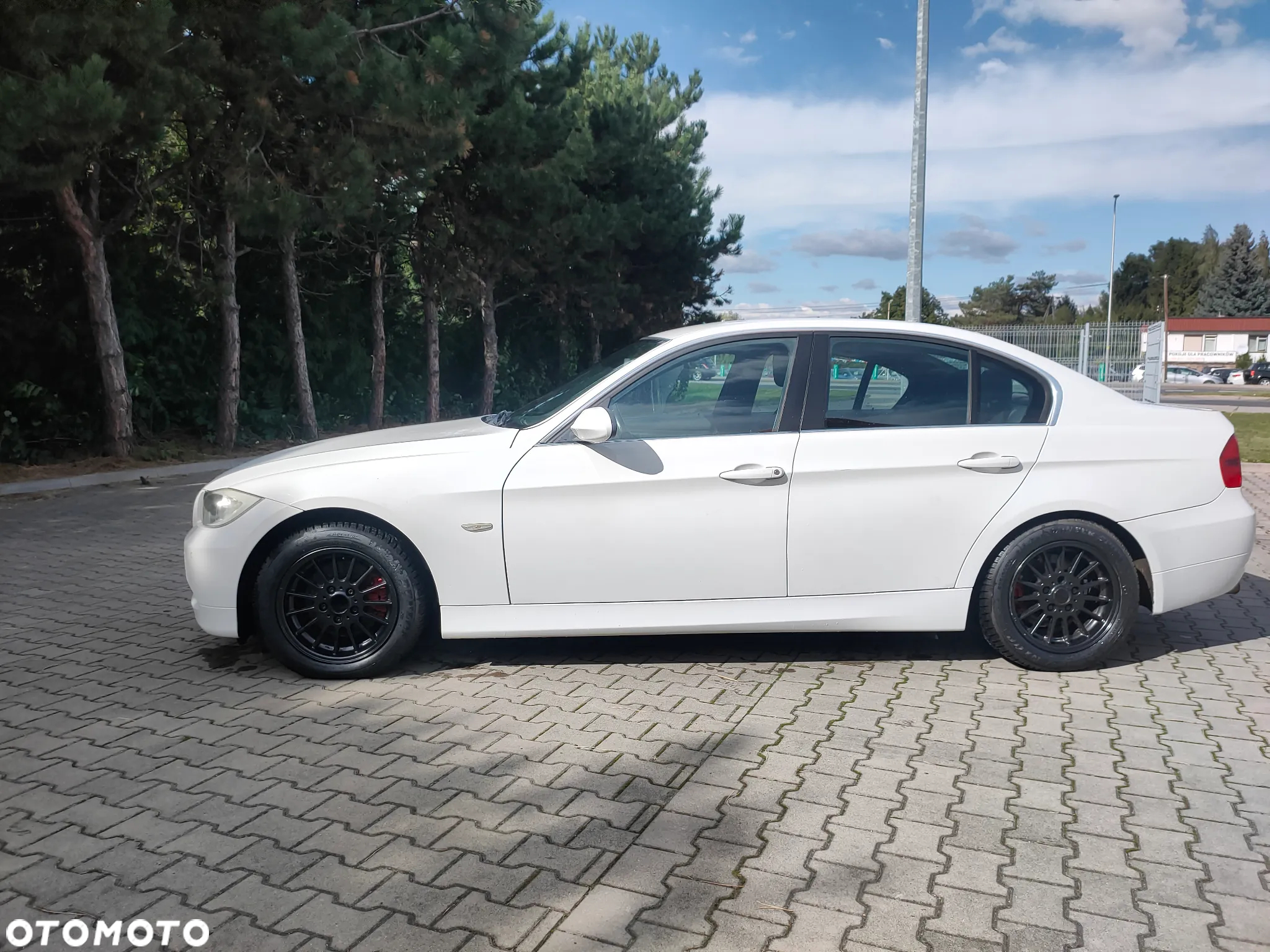 BMW Seria 3 325i - 4