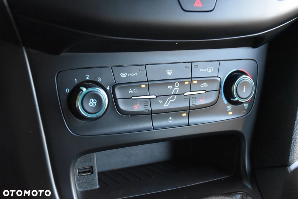 Ford Focus 1.5 EcoBoost STart-Stopp-System ST-LINE - 25