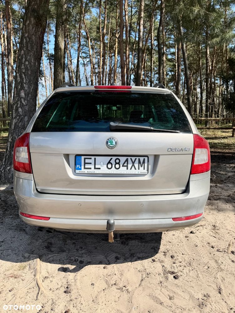 Skoda Octavia 1.8 TSI L&K DSG - 21