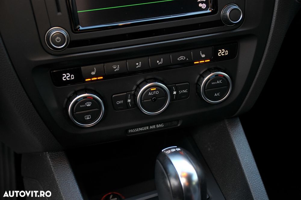 Volkswagen Jetta 2.0 TDI DSG Highline - 15