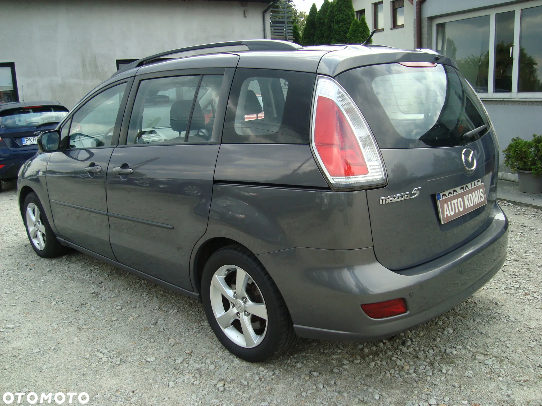 Mazda 5 - 8