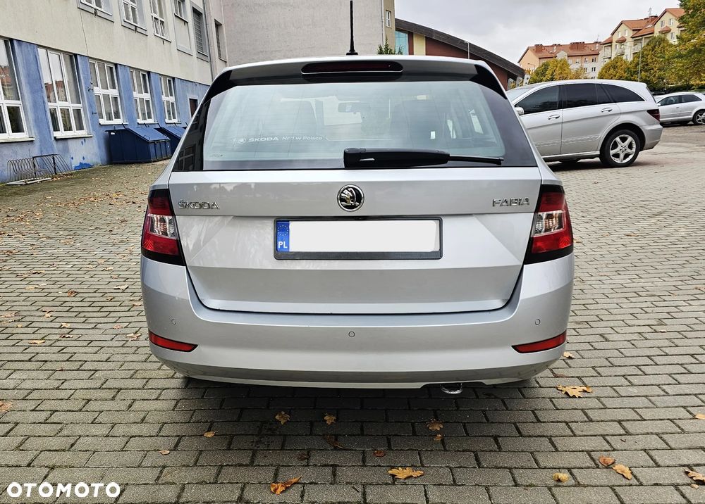 Skoda Fabia 1.0 TSI Ambition - 4